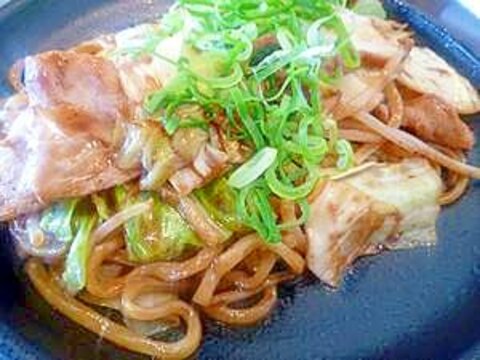 やっぱり太麺！ソース焼きそば～♪